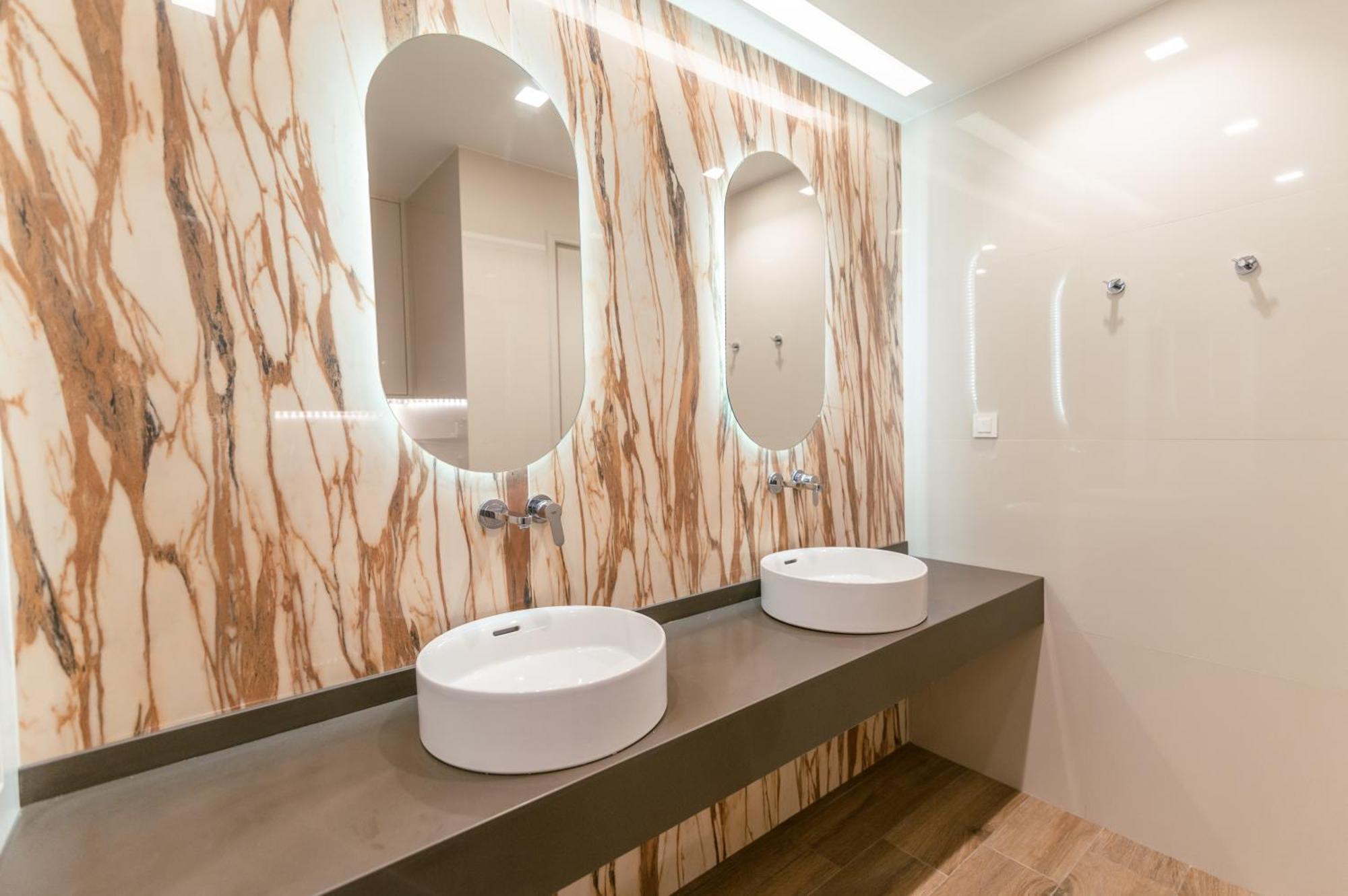 Brand New Elegant Suite Platanion Exterior photo